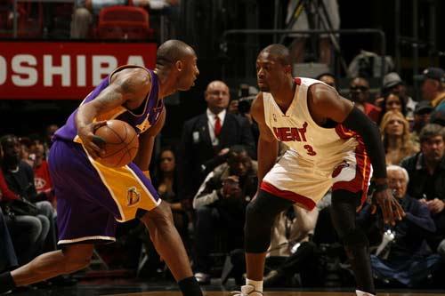 [德甲]第27轮：拜仁3-2圣保利 集锦