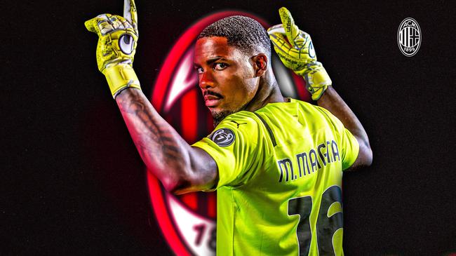 阿夫迪亚成50年来开拓者首位3场砍90+30+30球员