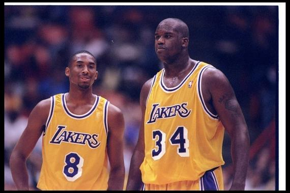 原神x必胜客线下活动热度爆棚！绝美Coser组团打卡，社死视频如井喷