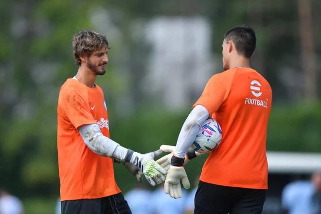 埃梅里：维拉正在与埃利奥特进行谈判，球员冬窗可能离队