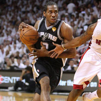 前篮球国手被捕part2｜场上司职后卫 曾任中央医院医生