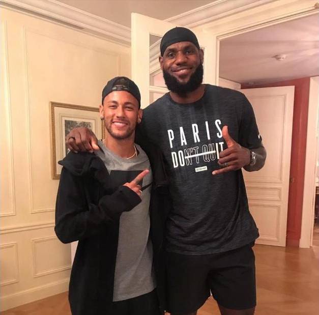 匈牙利34岁男子创下电子游戏马拉松最长时长纪录