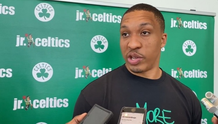 棒球与全球抗灾球员在重大灾害后的社会责任体现